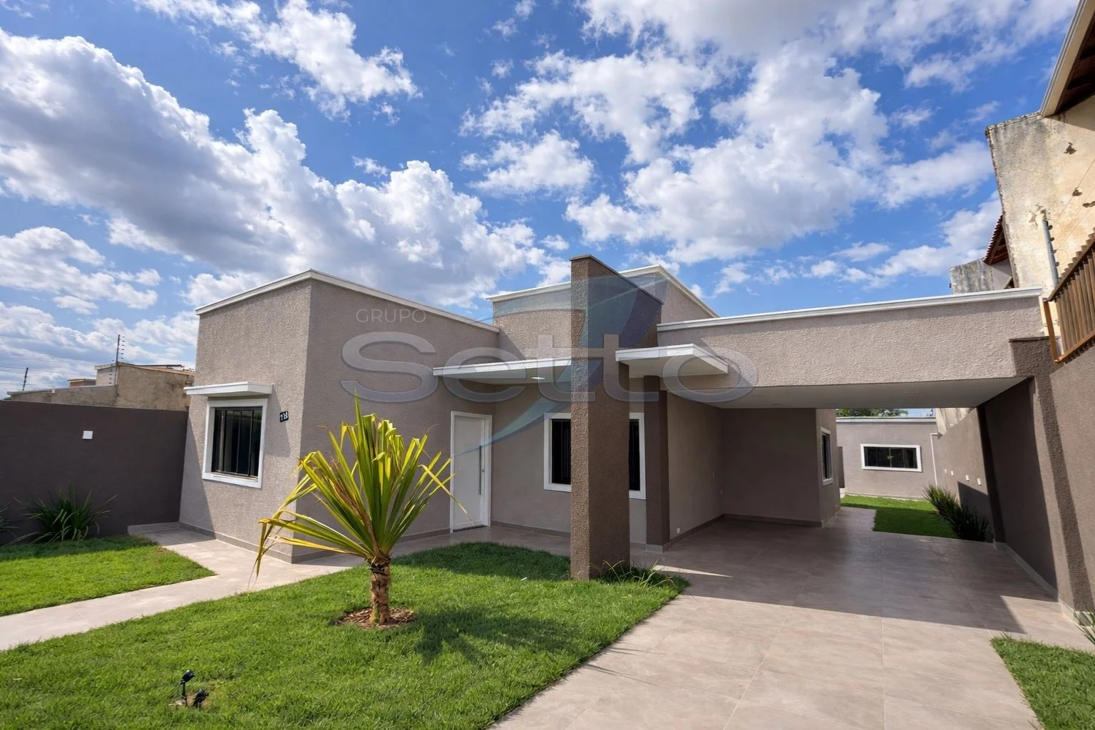 Casa sofisticada com arquitetura moderna no Jardim Canadá I, Região da Vila A - Casa em Foz do Iguaçu