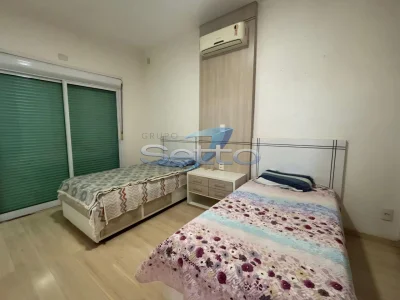 Sobrado no Jardim Lancaster, Foz do Iguaçu: localização, segurança e espaço. Muito espaço! - Foto 4 de 9