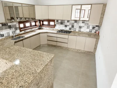 Apartamento duplex amplo e versátil para locação na Vila Portes, em Foz do Iguaçu - Foto 2 de 11